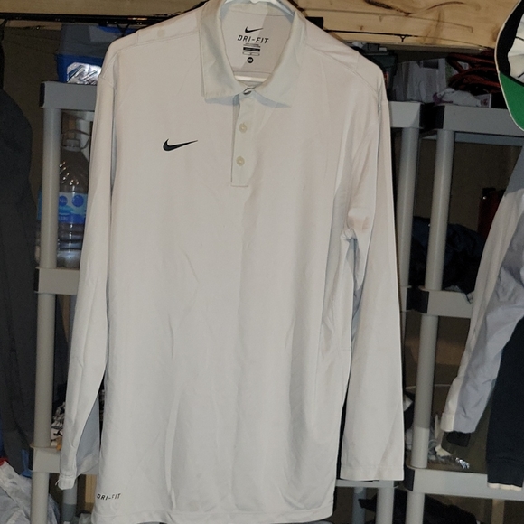 Men’s gray Nike Long sleeve dri-fit shirt. - Picture 1 of 4